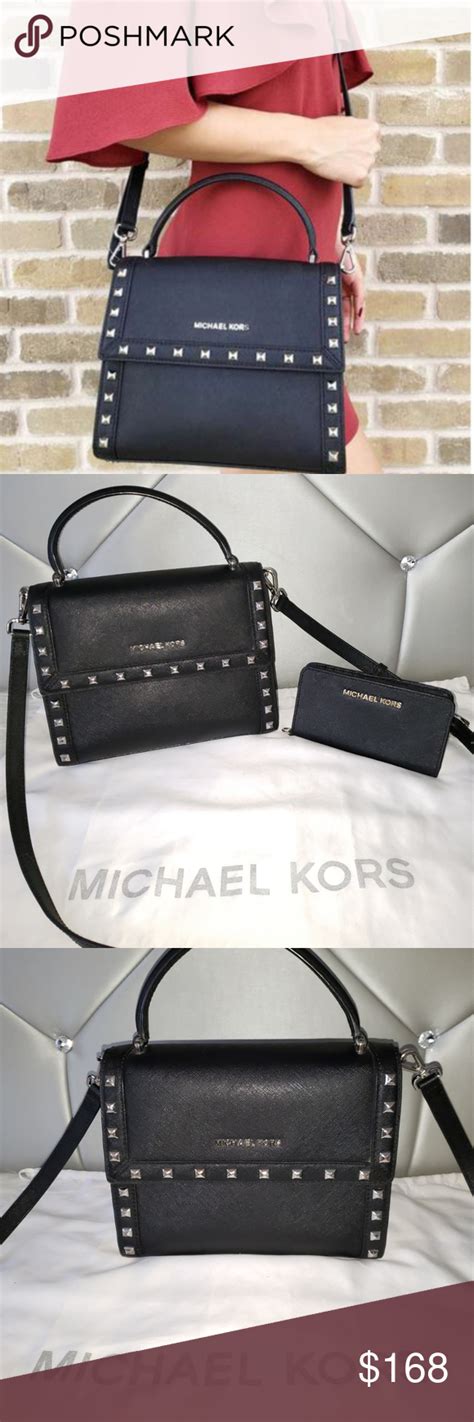 michael kors dillon medium studded messenger leather ballet|Michael Michael Kors Studio Mercer Studded Medium Messenger .